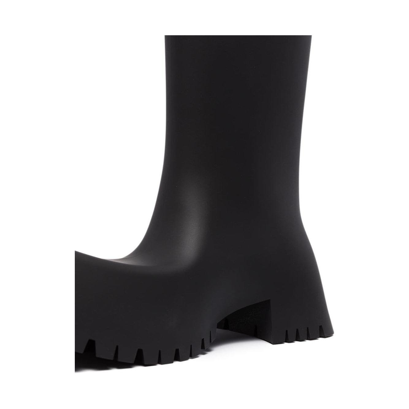 Balenciaga Trooper rubber boots 680660W0FO81000