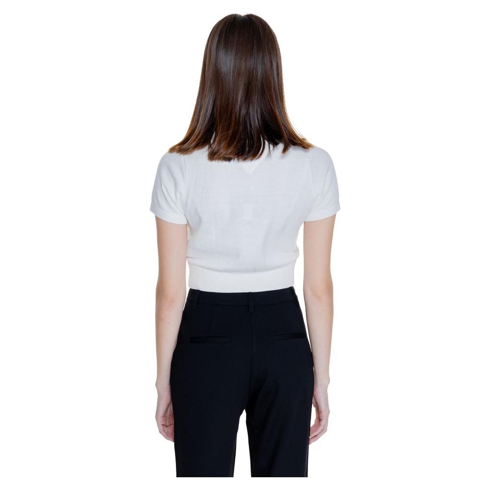Tommy Hilfiger Jeans White Organic Cotton Tops & T-Shirt Tommy Hilfiger Jeans Black