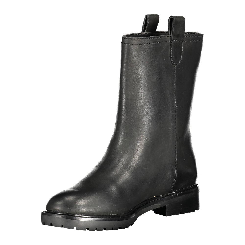 Ralph Lauren black polyester boot, Evelynn style, featuring contrasting details and logo, elegant design for fashion-forward footwear.