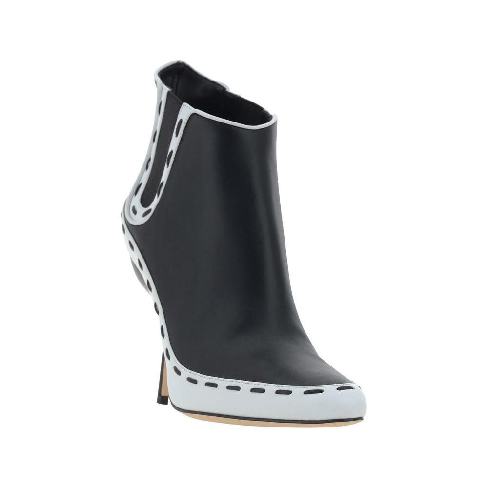 Manolo Blahnik Rizas Pumps