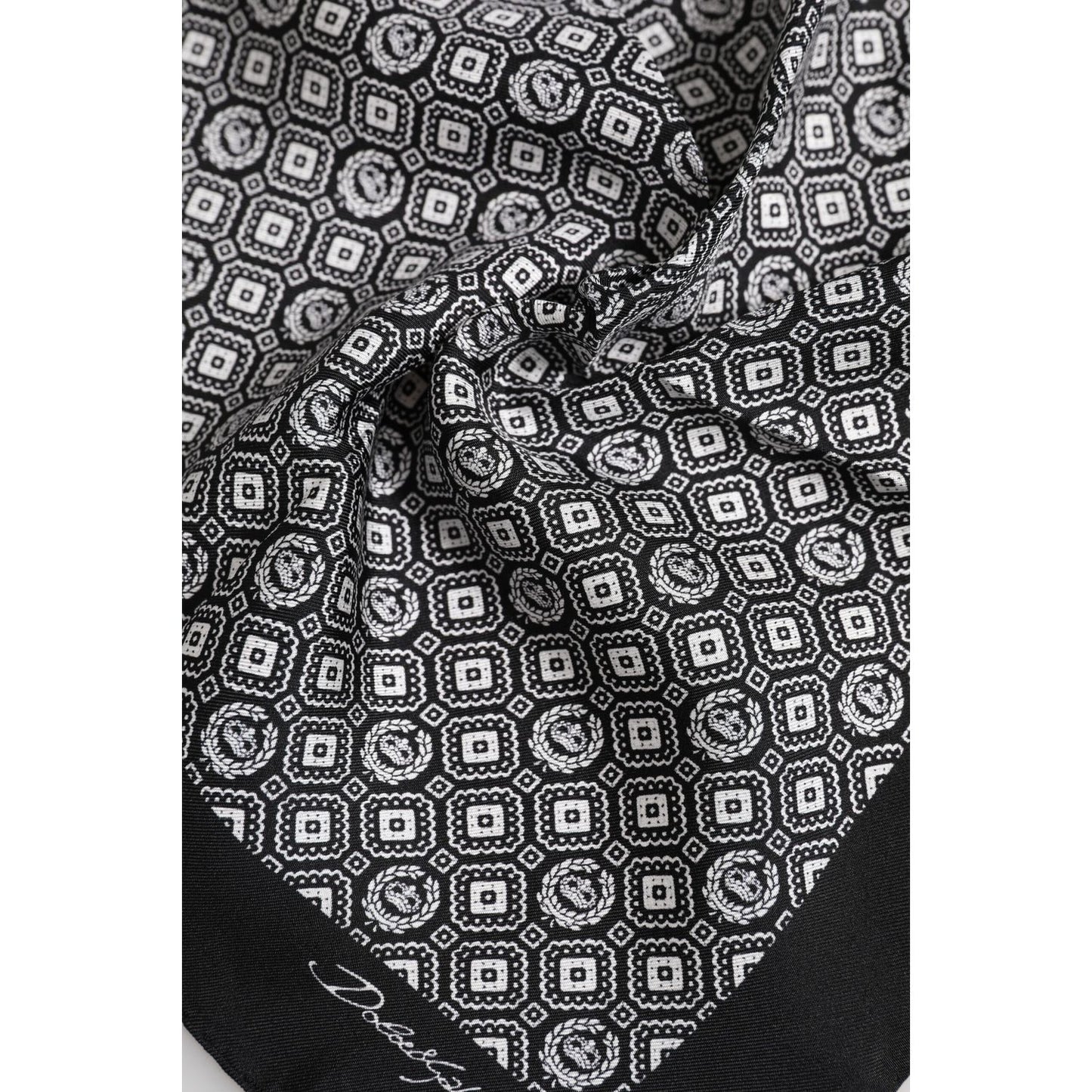 Dolce & Gabbana Black White Patterned Square Foulard Scarf MS7558