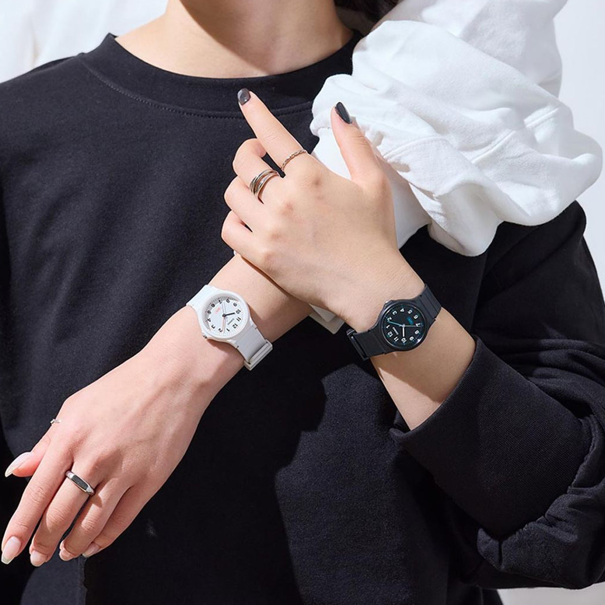 CASIO COLLECTION SERIE POP - WHITE MQ-24B-7BEF