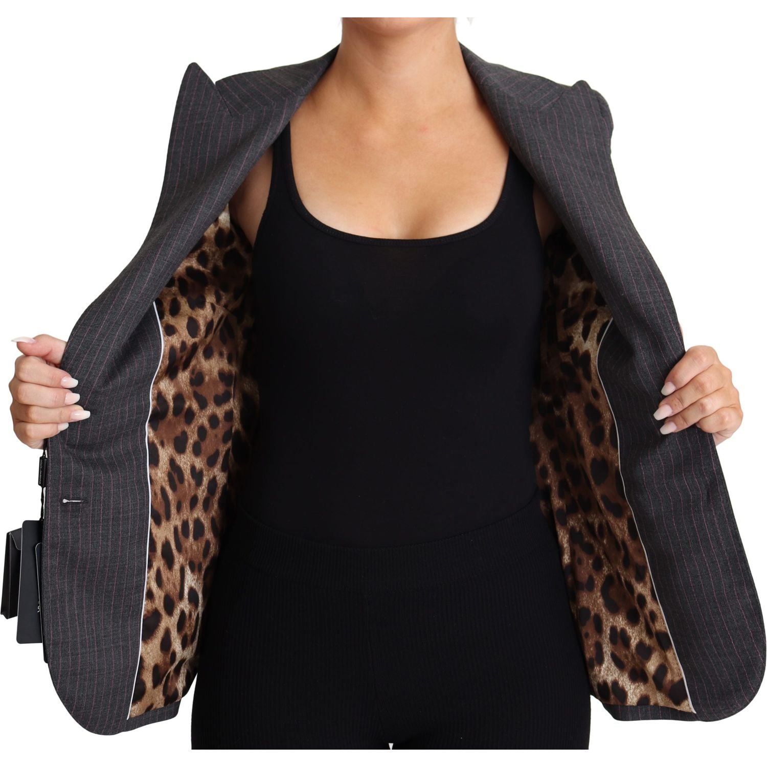 سترة أنيقة من الصوف الرمادي من دولتشي آند غابانا