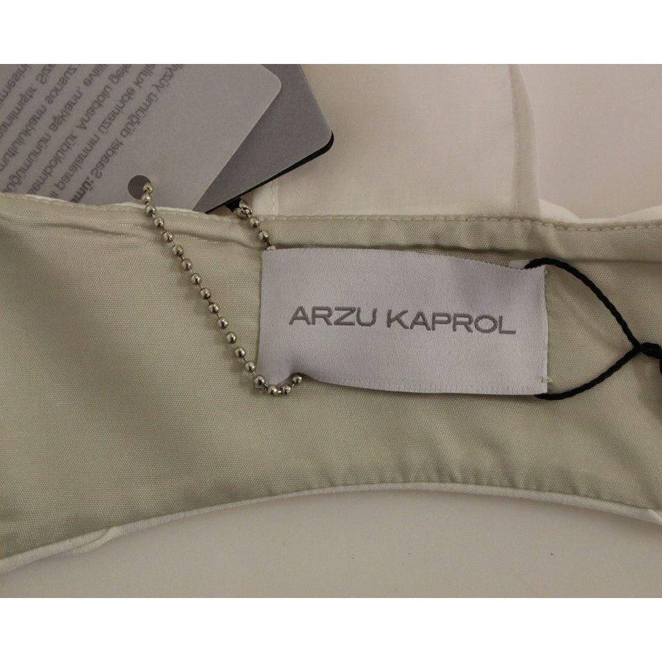 سترة Arzu Kaprol أنيقة ذات ظهر مفتوح ومزينة بشراشيب