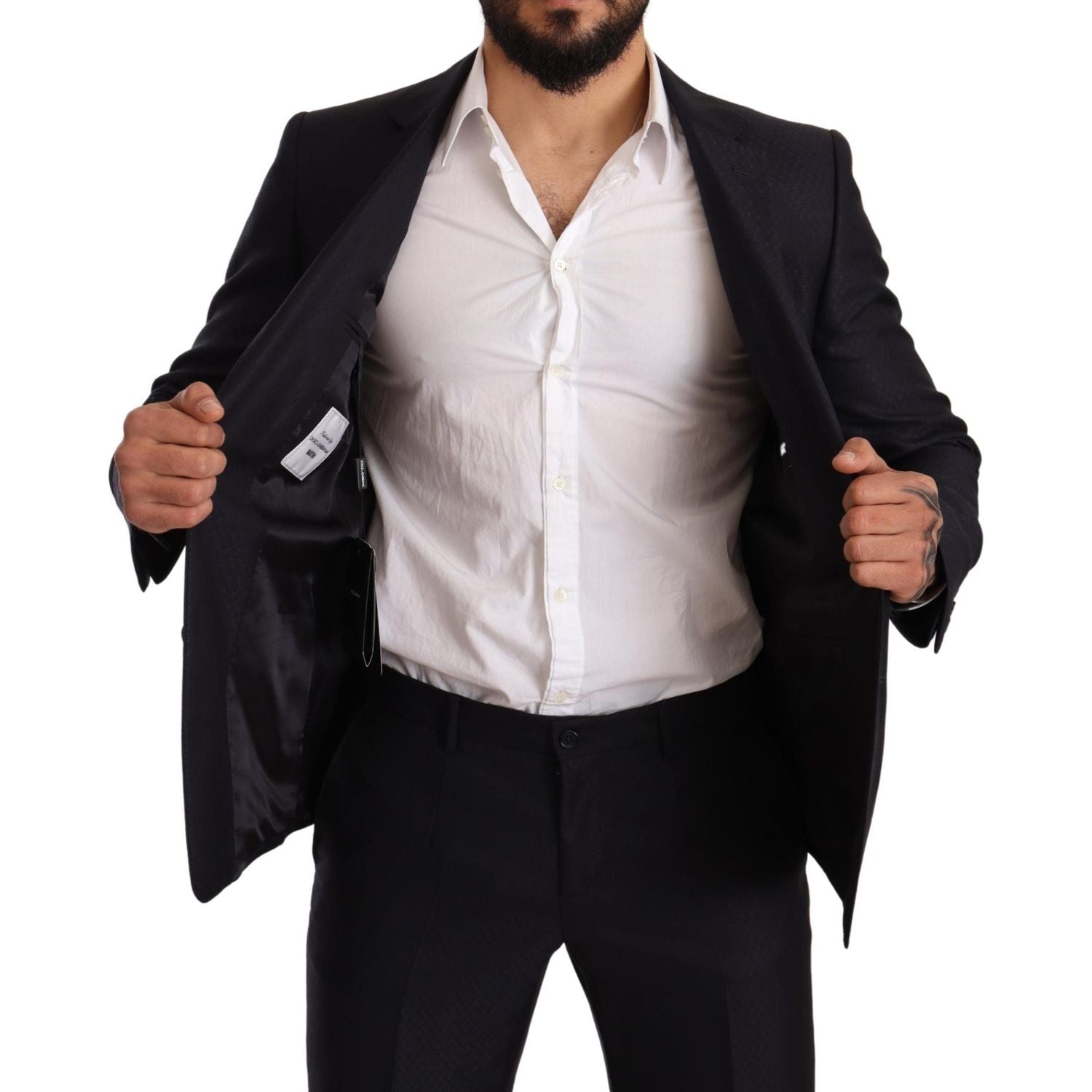 بدلة دولتشي آند غابانا الأنيقة ذات القصّة النحيفة باللون الأزرق