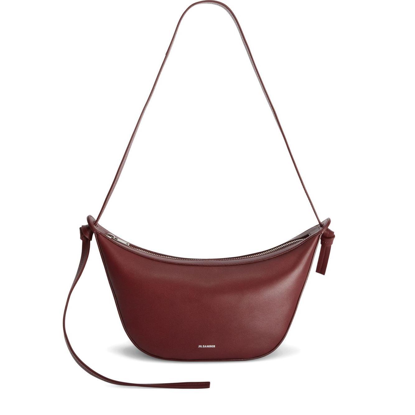 Front view with bag zipped and handles upright.