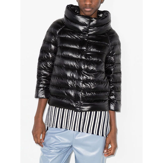 Herno Jackets Black - Sofia nylon cape featuring a stylish, puffy design on a model.