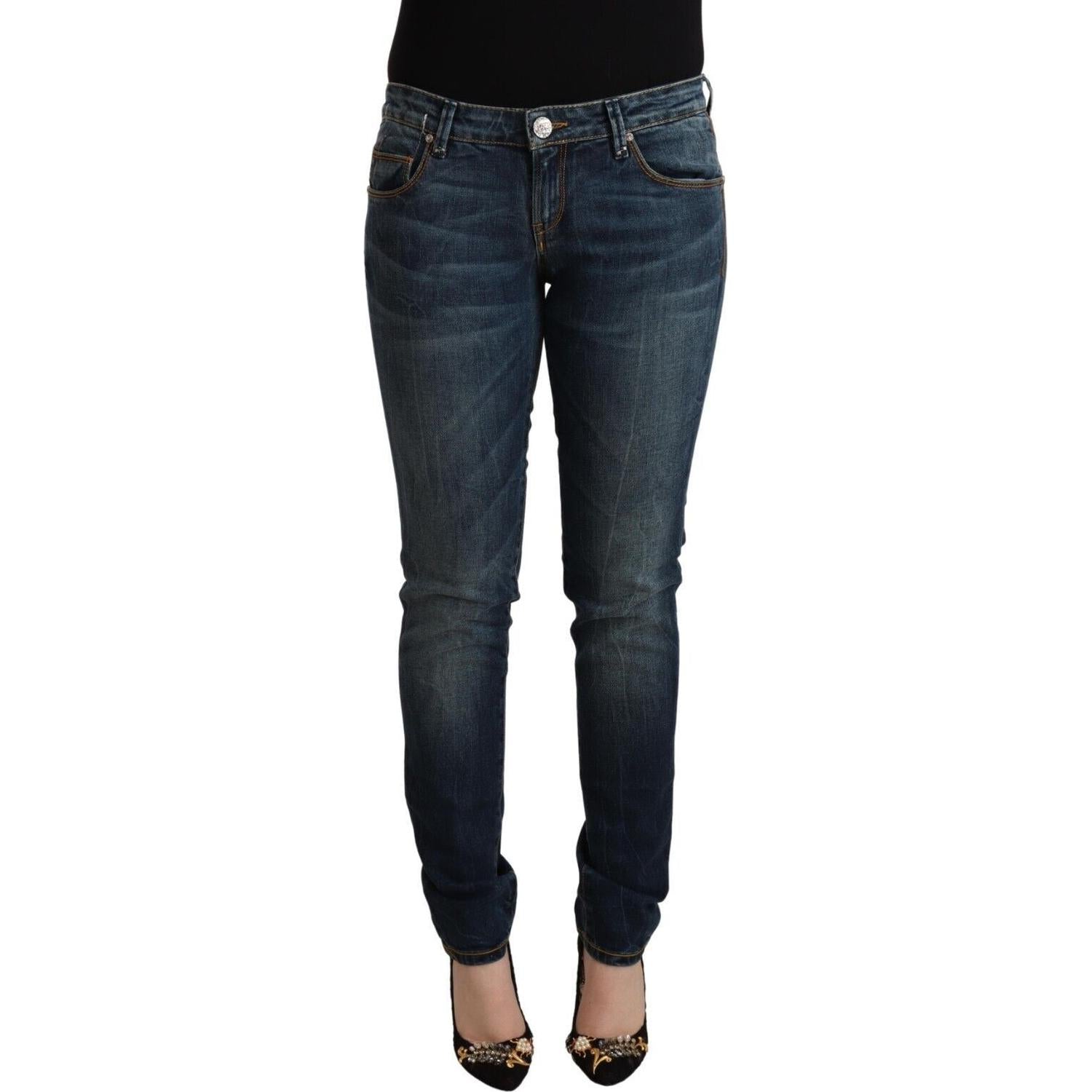 بنطلون جينز أنيق بقصّة Slim Fit وخصر منخفض