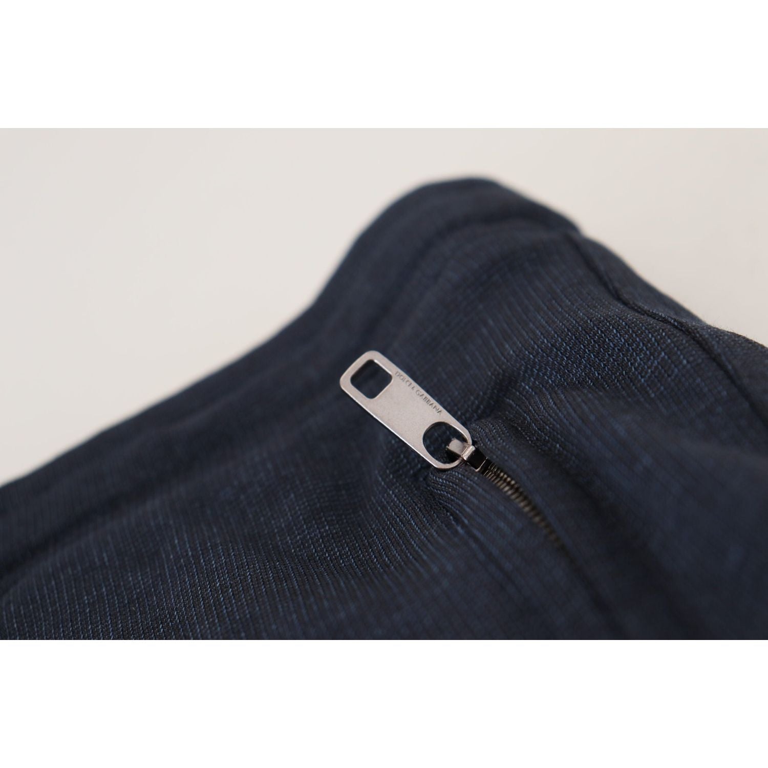 بنطال رياضي أنيق باللون الأزرق من دولتشي آند غابانا