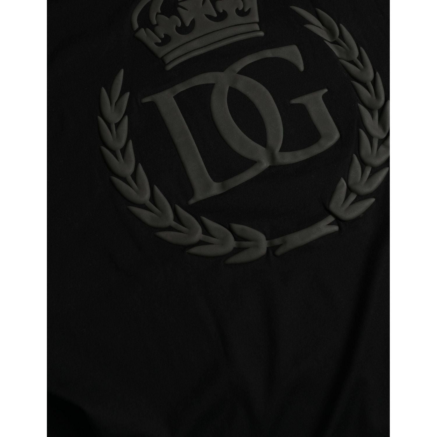 تي شيرت دولتشي آند غابانا أسود منقوش بشعار دولتشي آند غابانا بأكمام قصيرة ورقبة دائرية