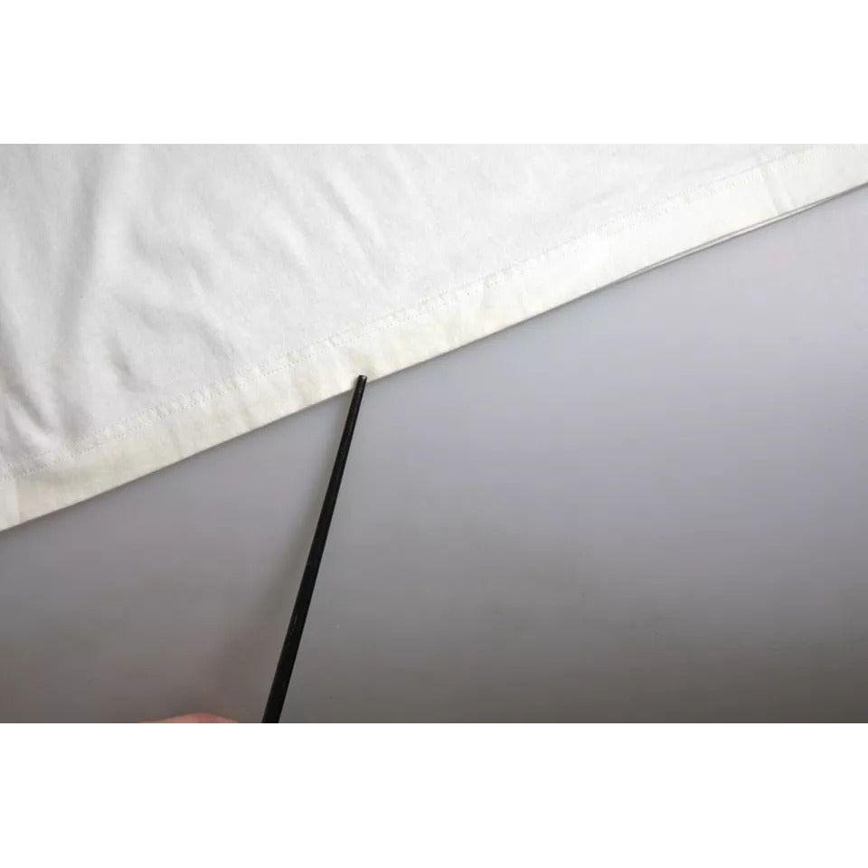 تي شيرت Dolce &amp; Gabbana أبيض من القطن بطبعة شعار الأزهار ورقبة دائرية