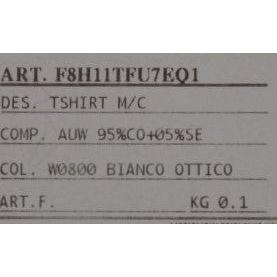 بلوزة دولتشي آند غابانا الأنيقة باللون الأبيض مع لمسات من الكريستال