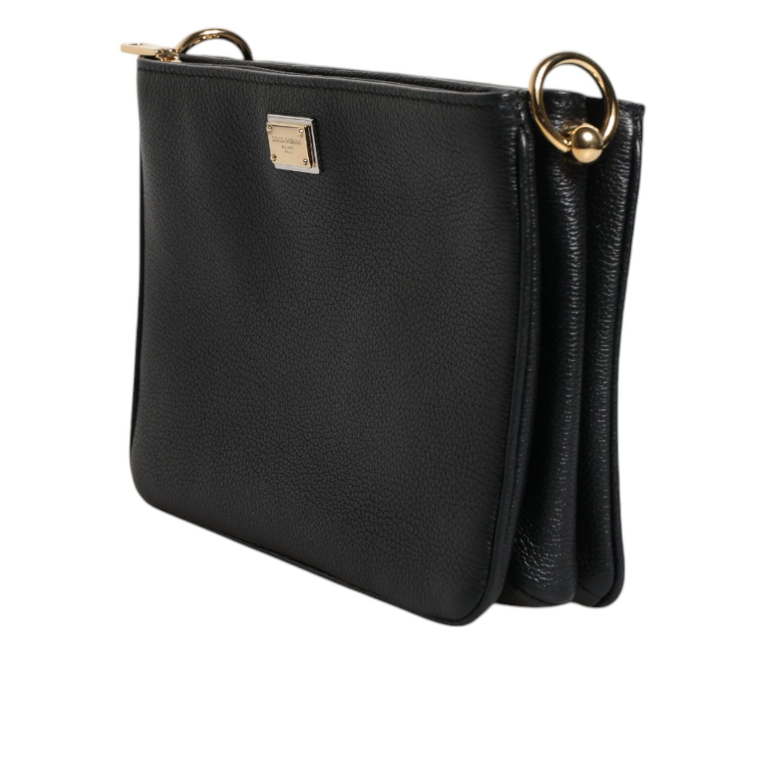Front view with bag zipped and handles upright.
