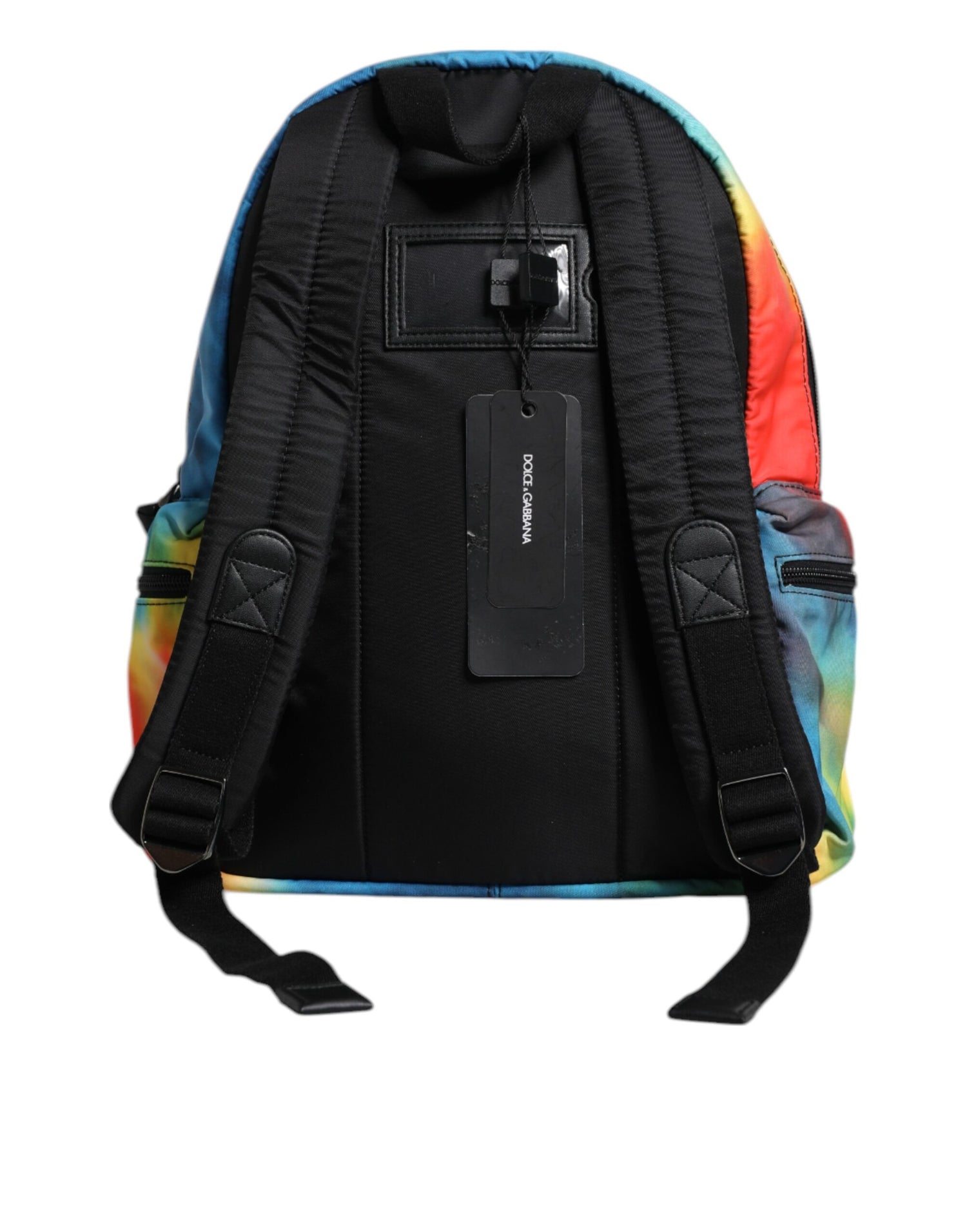Front view with bag zipped and handles upright.