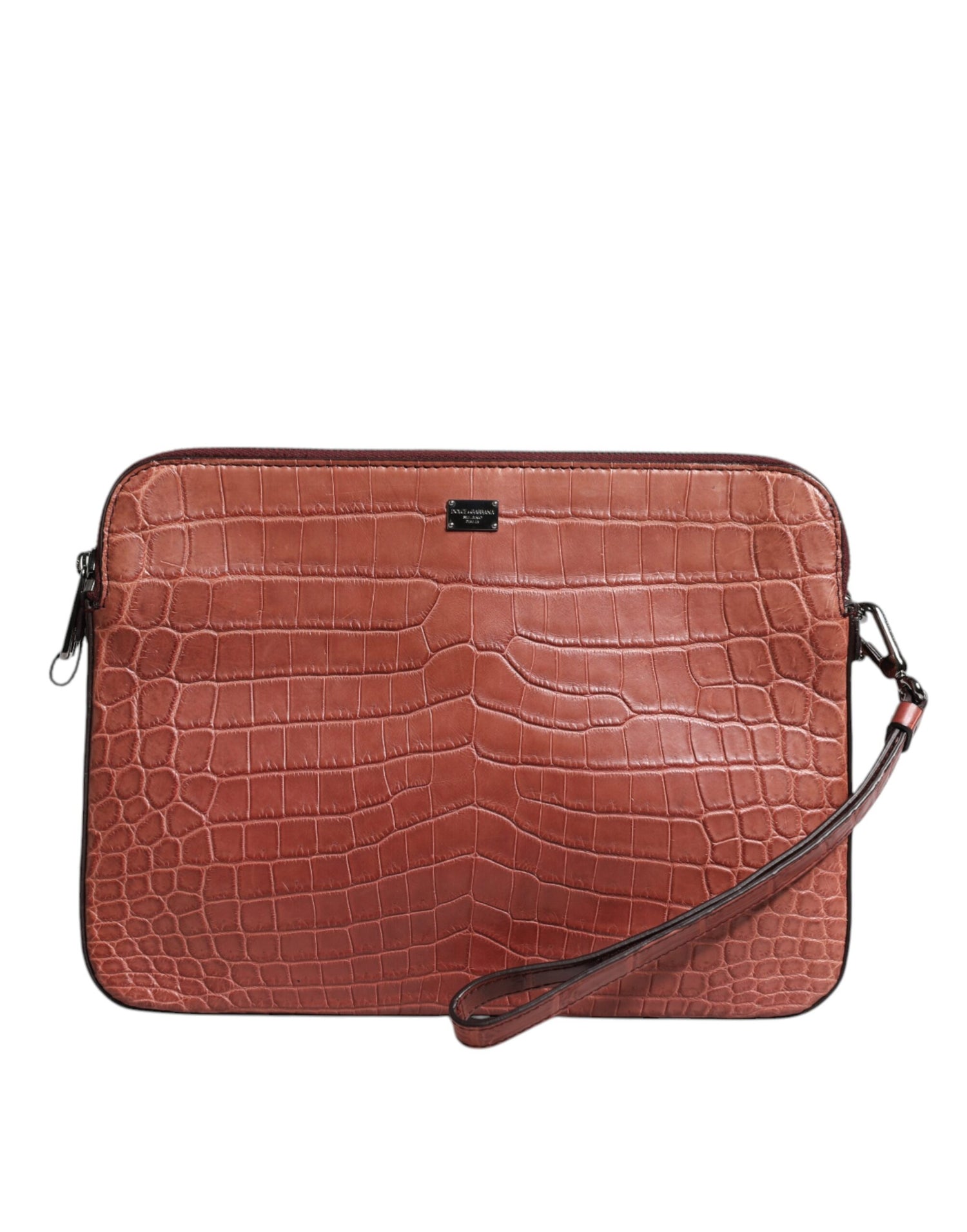 Front view with bag zipped and handles upright.