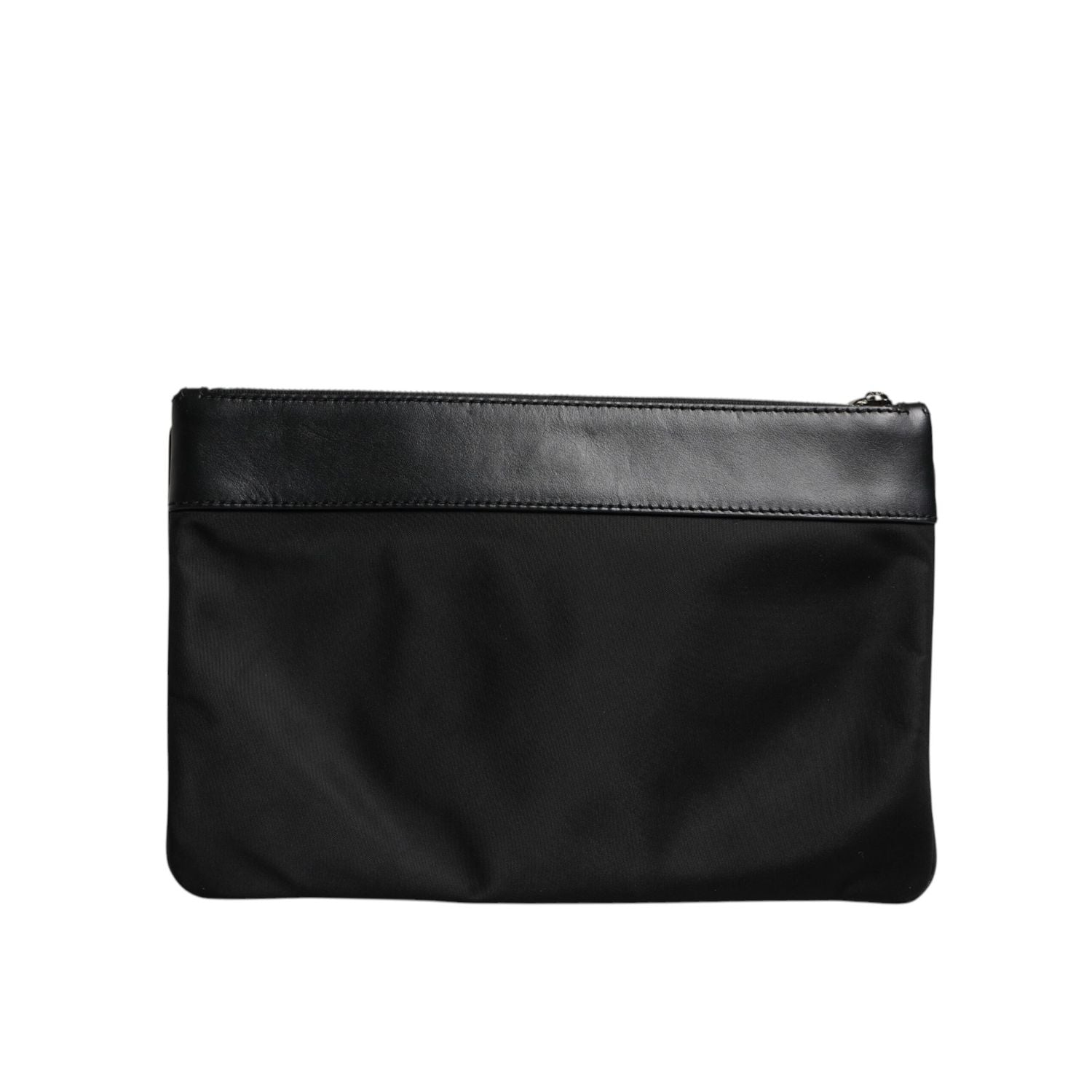 Front view with bag zipped and handles upright.
