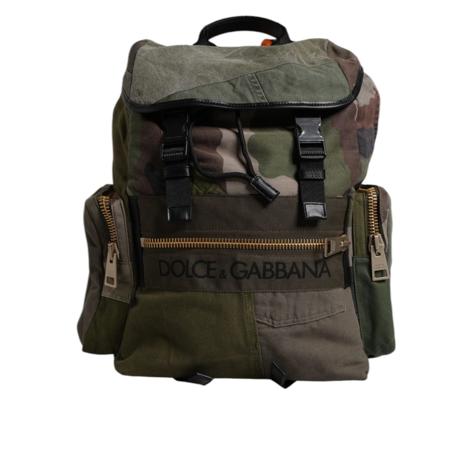 Front view with bag zipped and handles upright.