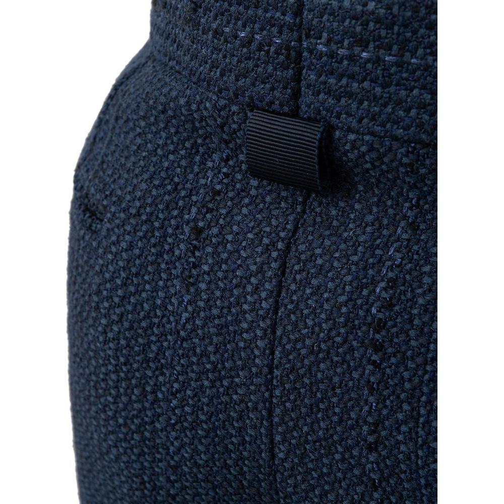 توم براون - ارتقِ بأسلوبك مع بنطلونات الأكريليك الأنيقة