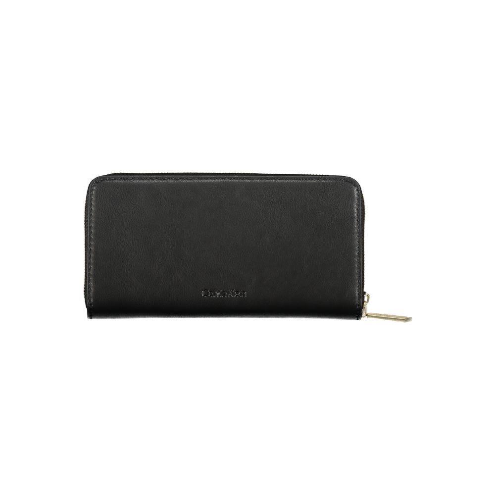 Calvin Klein Elegant Multi-Compartment Designer Wallet CA-26001