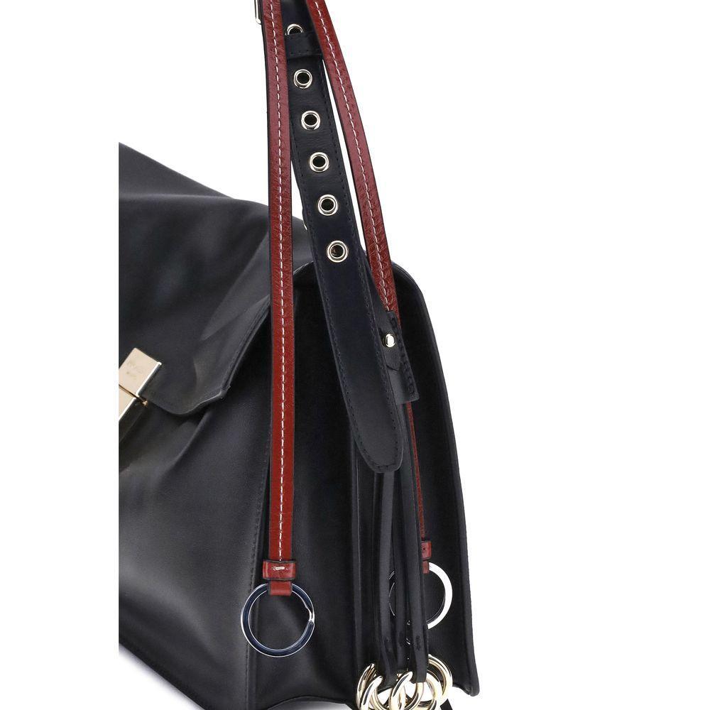 Front view with bag zipped and handles upright.