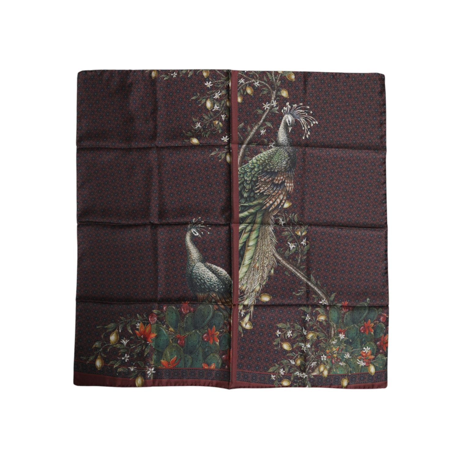 Front view with bag zipped and handles upright.