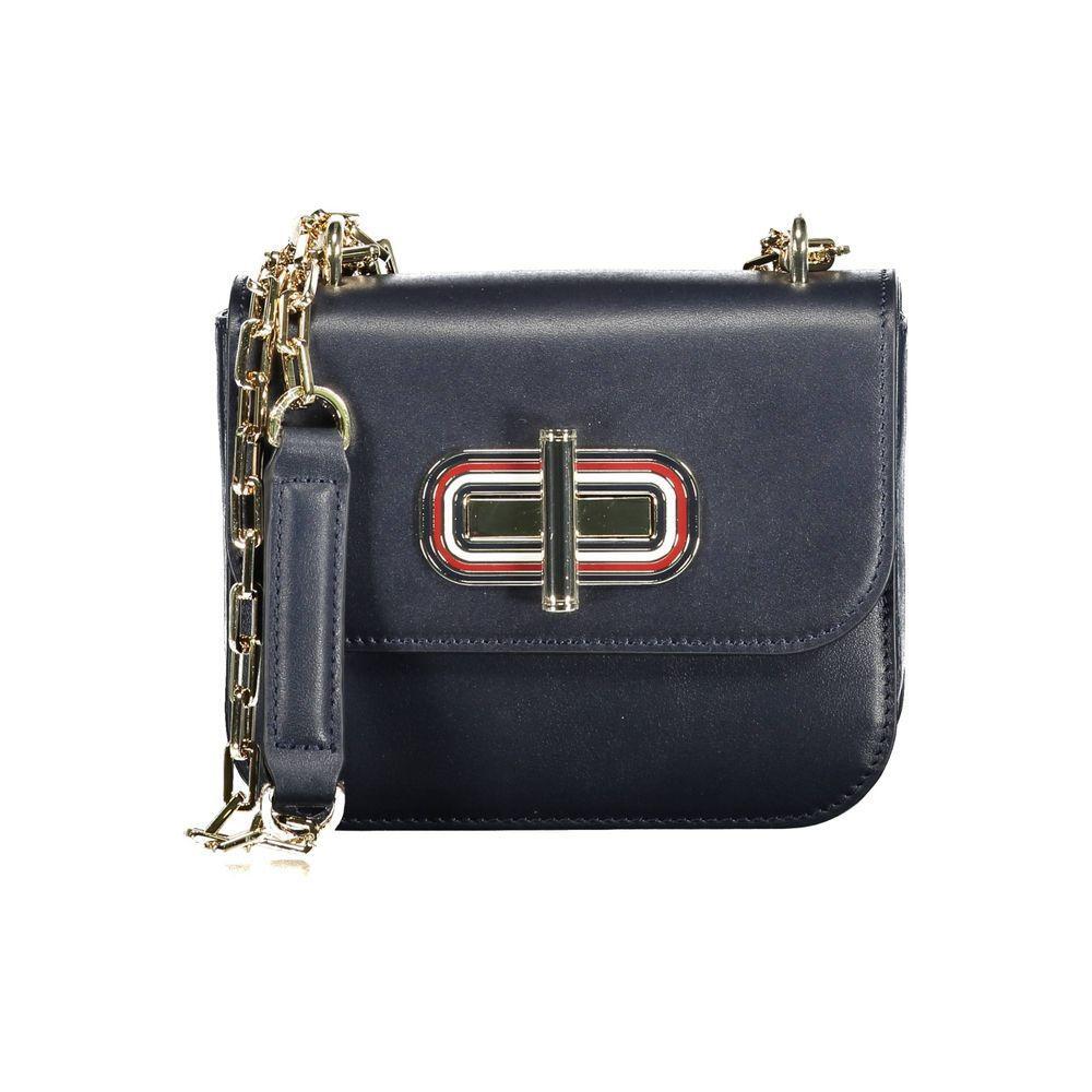 Front view with bag zipped and handles upright.