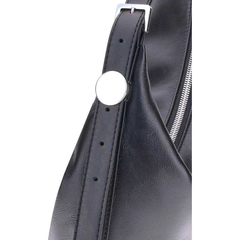 Front view with bag zipped and handles upright.