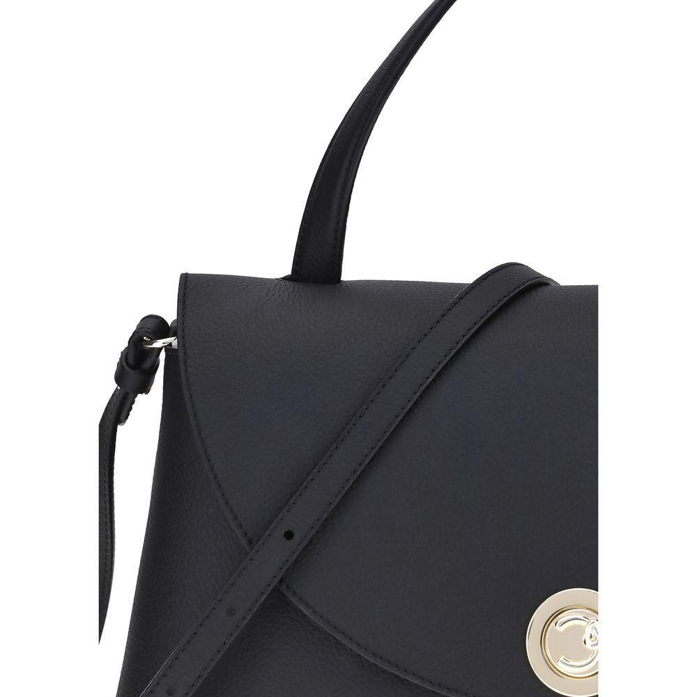 Front view with bag zipped and handles upright.