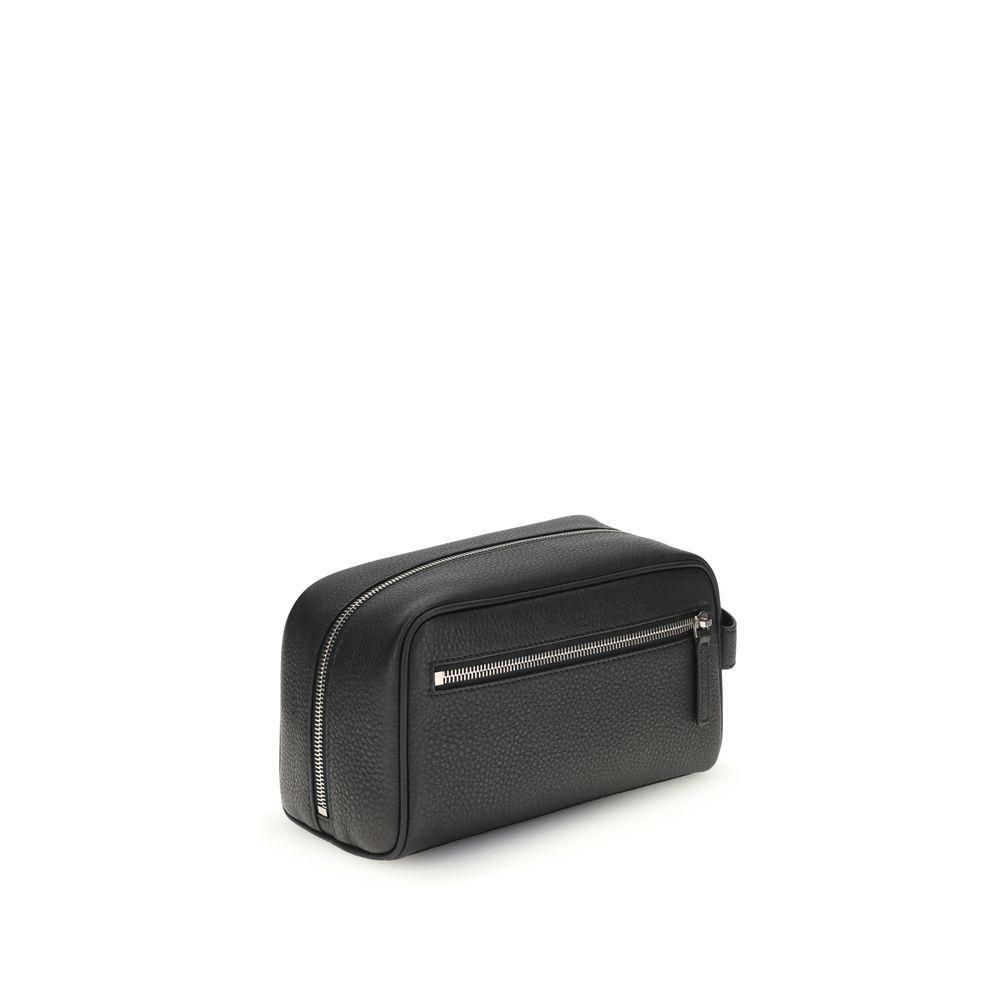 Front view with bag zipped and handles upright.