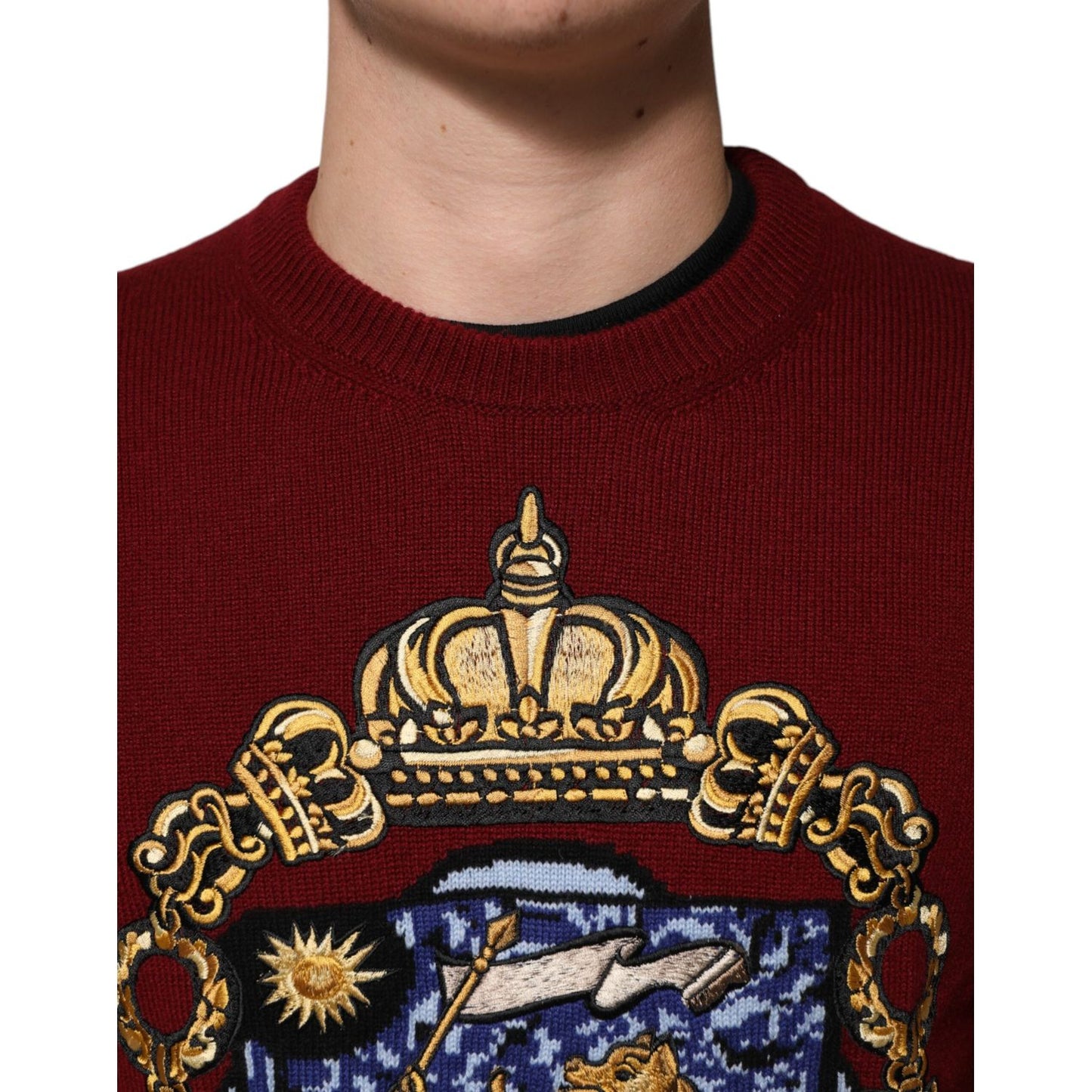 Dolce & Gabbana Burgundy Cashmere Lion Crest Pullover Sweater