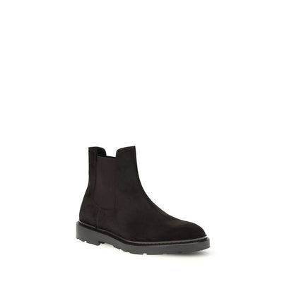 Fratelli Rossetti Black Calf Leather Bos Taurus Chelsea Boots with suede design, round toe, elastic bands, and lugged sole for style and comfort.
