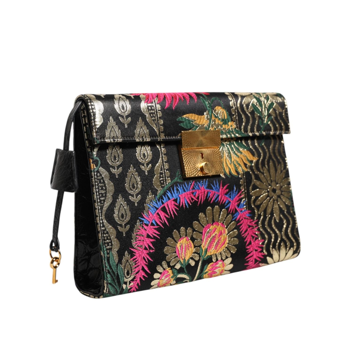 Front view with bag zipped and handles upright.