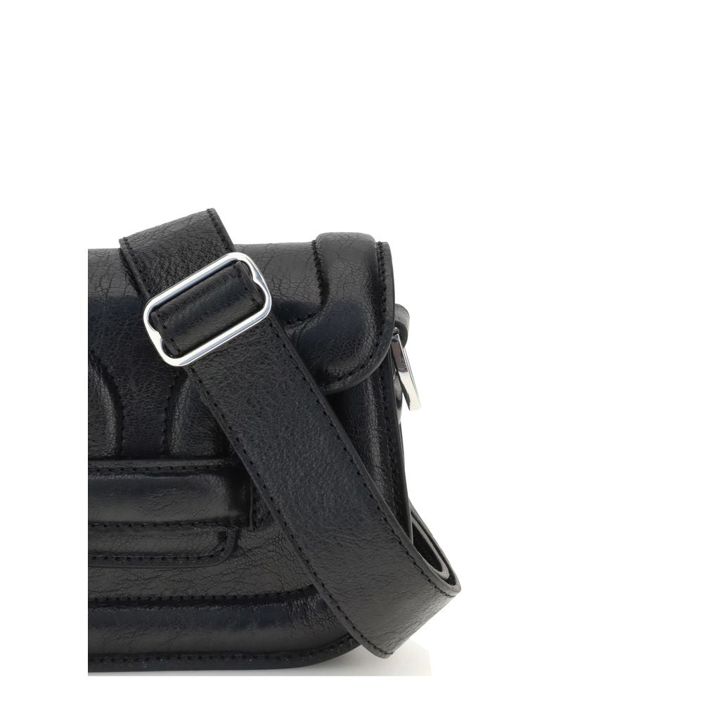 Front view with bag zipped and handles upright.