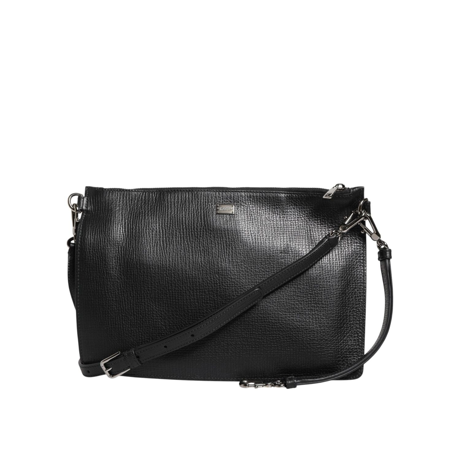 Front view with bag zipped and handles upright.