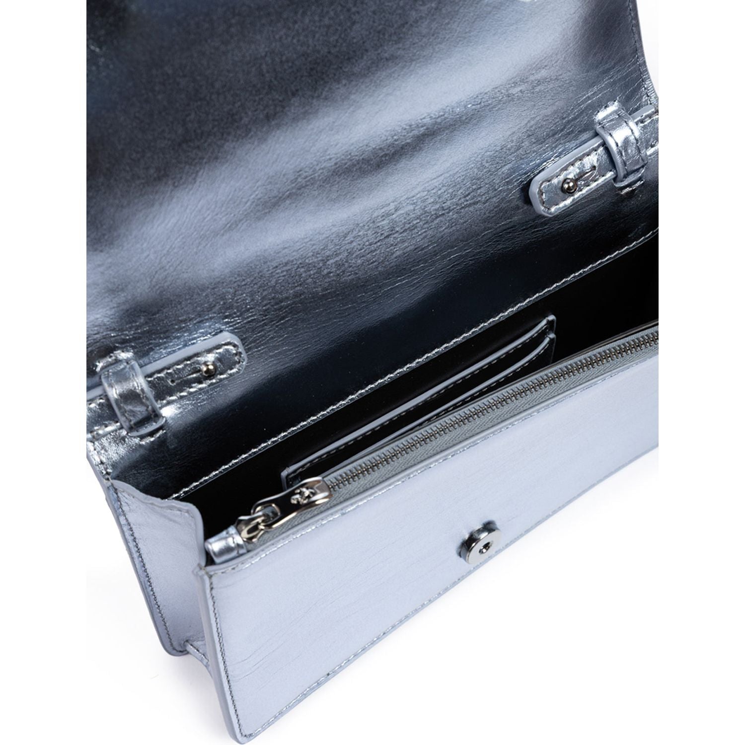 Front view with bag zipped and handles upright.