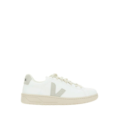 Veja White Rubber Low Top Sneakers with round toe, lace-up closure, iconic logo patch, and contrasting heel patch, AW25 collection.