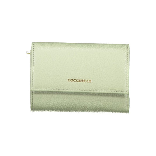 Coccinelle Green Leather Women Wallet, elegant Italian design with multiple compartments for organization, perfect for stylish women.