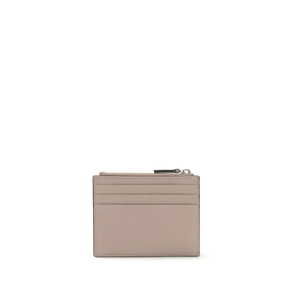 Front view with bag zipped and handles upright.