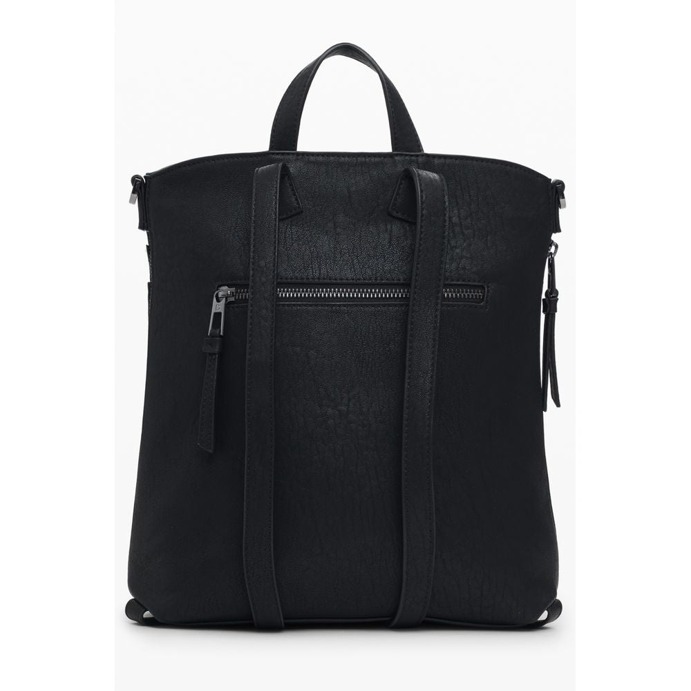Front view with bag zipped and handles upright.