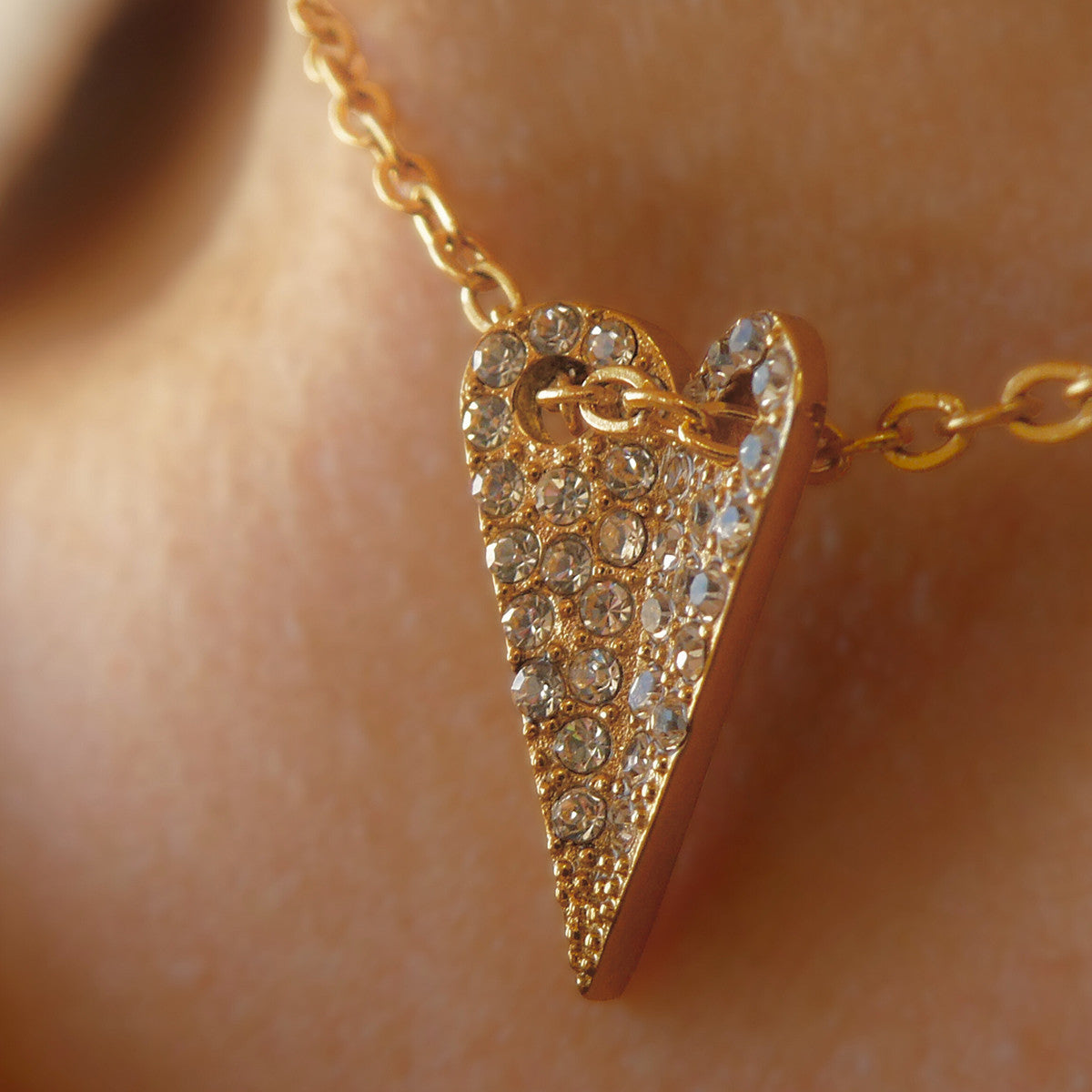 AN JEWELS JEWELRY Mod. AL.NMOH24CZ heart-shaped gold necklace with crystals.