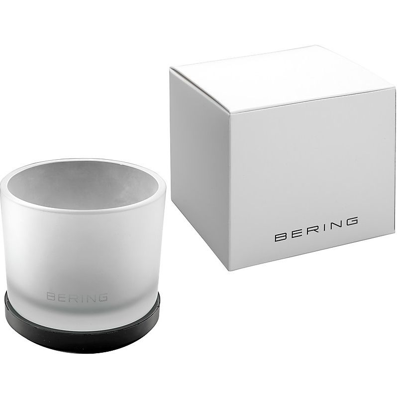 Official packaging for BERING Mod. ULTRA SLIM wristwatch with branded box and protective case.