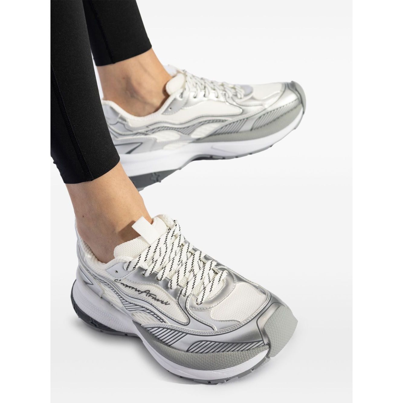 EMPORIO ARMANI EXCLUSIVE Emporio Armani logo-embossed sneakers