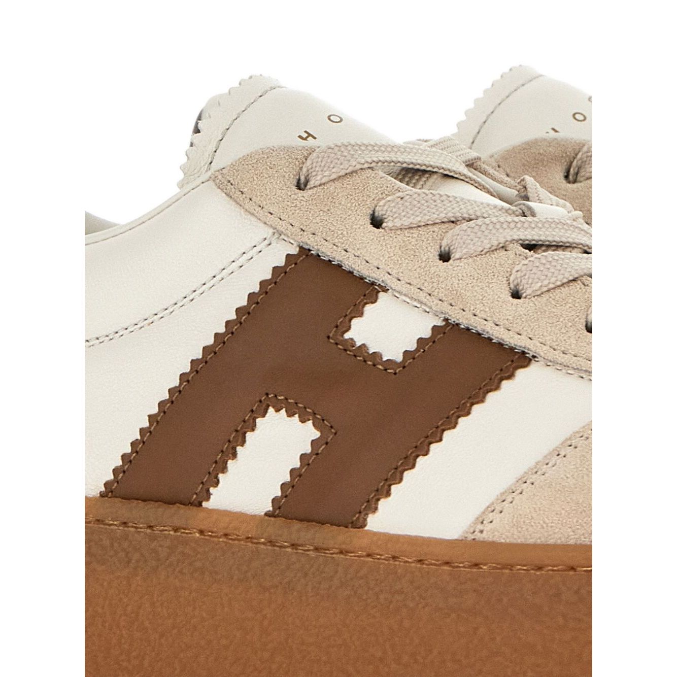 Hogan Pre Hogan Cool Sneakers with beige front lace-up and branded insole.
