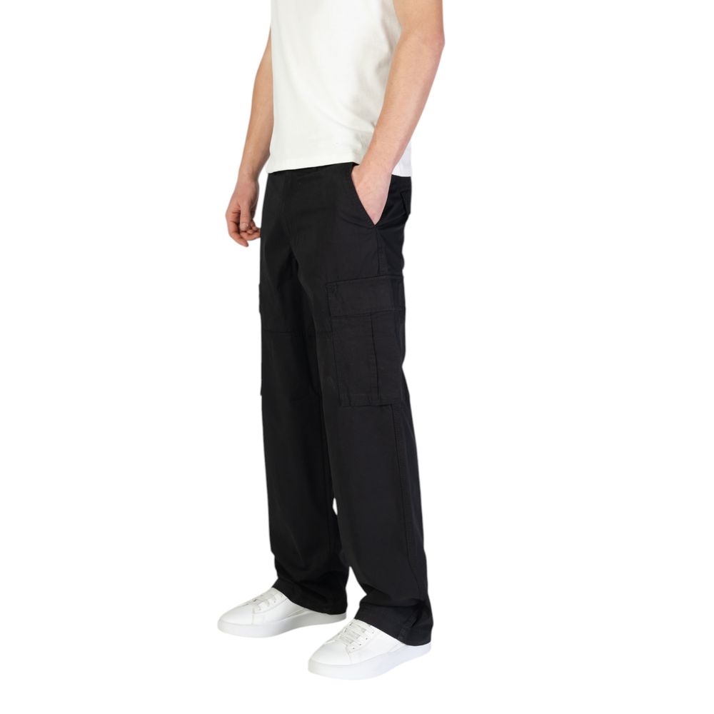 Model wearing Jack Jones Black Cotton Cargo Pants with side pockets
