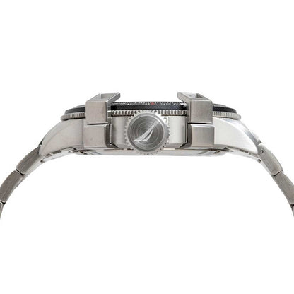 Side view of NAUTICA Mod. NAPBFCF04 watch showing quartz movement and stainless steel bracelet.