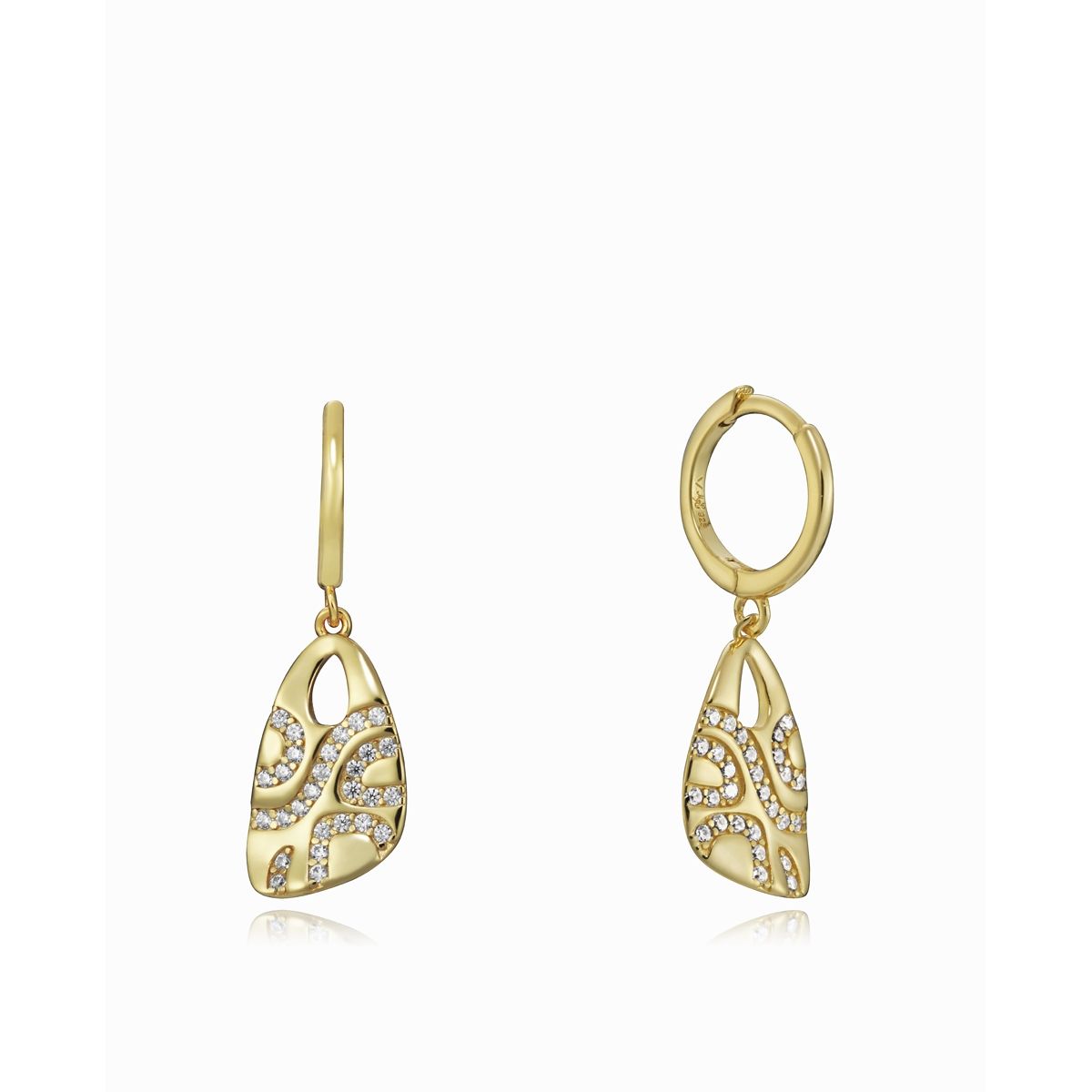 Elegant gold earrings with intricate pattern, VICEROY JEWELS Mod. 13035E100-36, for ladies, with quartz analog dial and 3 ATM water resistance.
