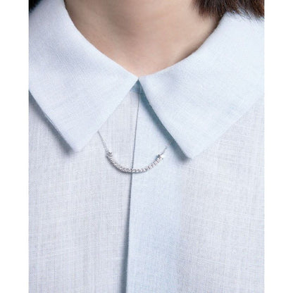 Close-up of VICEROY JEWELS Mod. 13206C000-30 lady's silver Necklace, showcased on a person wearing a white collared shirt.